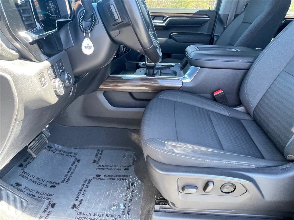 Used 2022 Chevrolet Silverado 1500 LT Trail Boss w/ LPO, Dark Essentials Package image 21