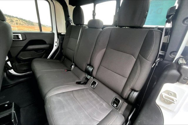 Used 2023 Jeep Gladiator Overland image 23