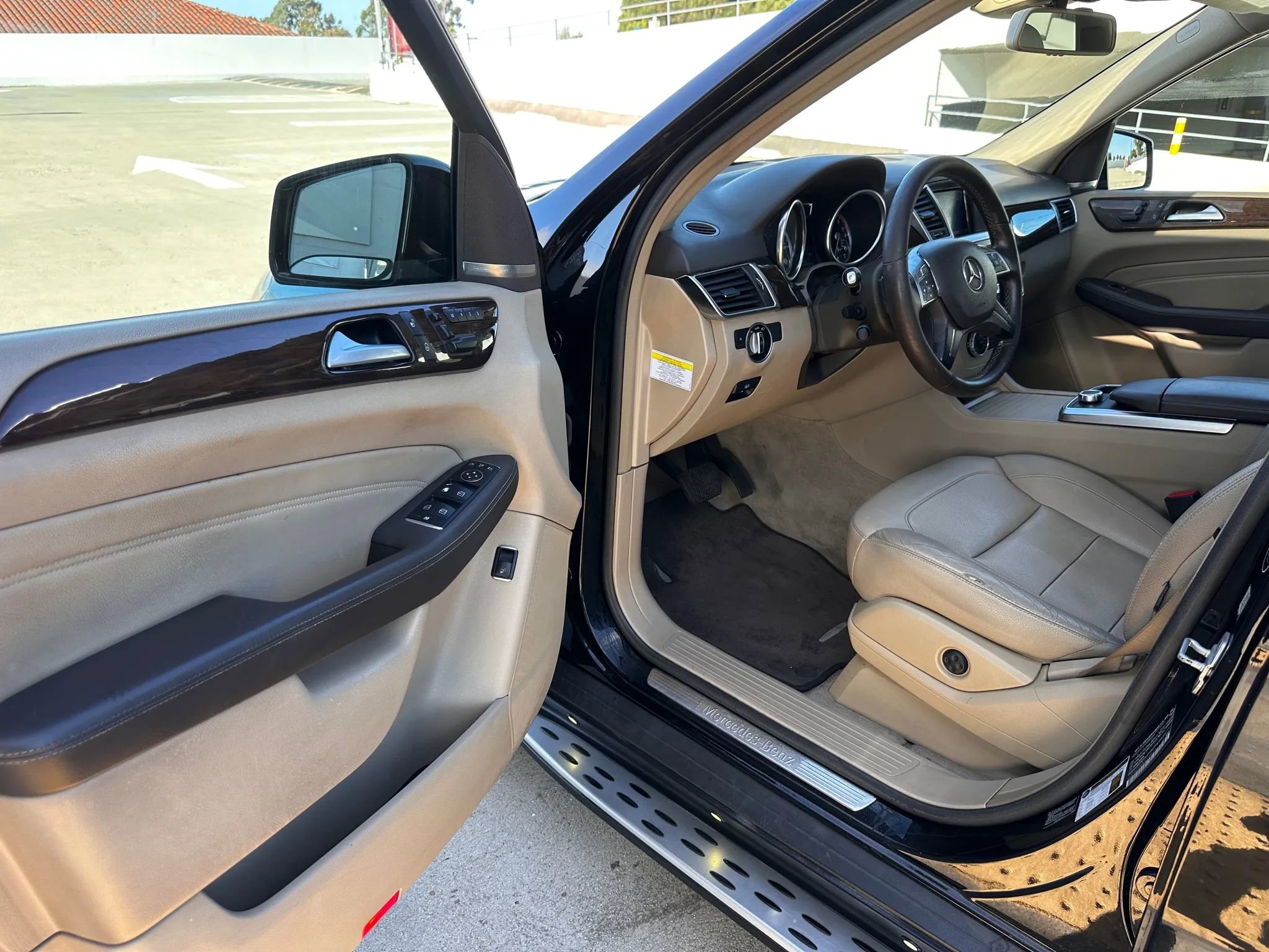 Used 2014 Mercedes-Benz ML 350 BlueTEC 4MATIC image 7