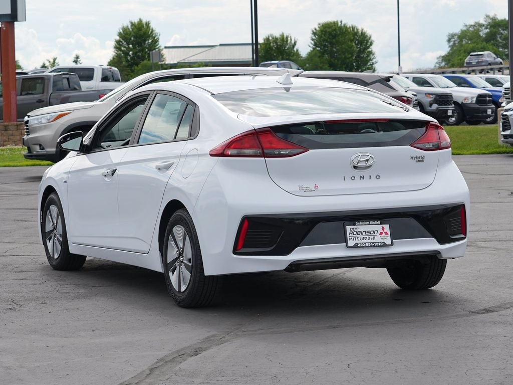 Used 2018 Hyundai Ioniq Blue FWD image 5