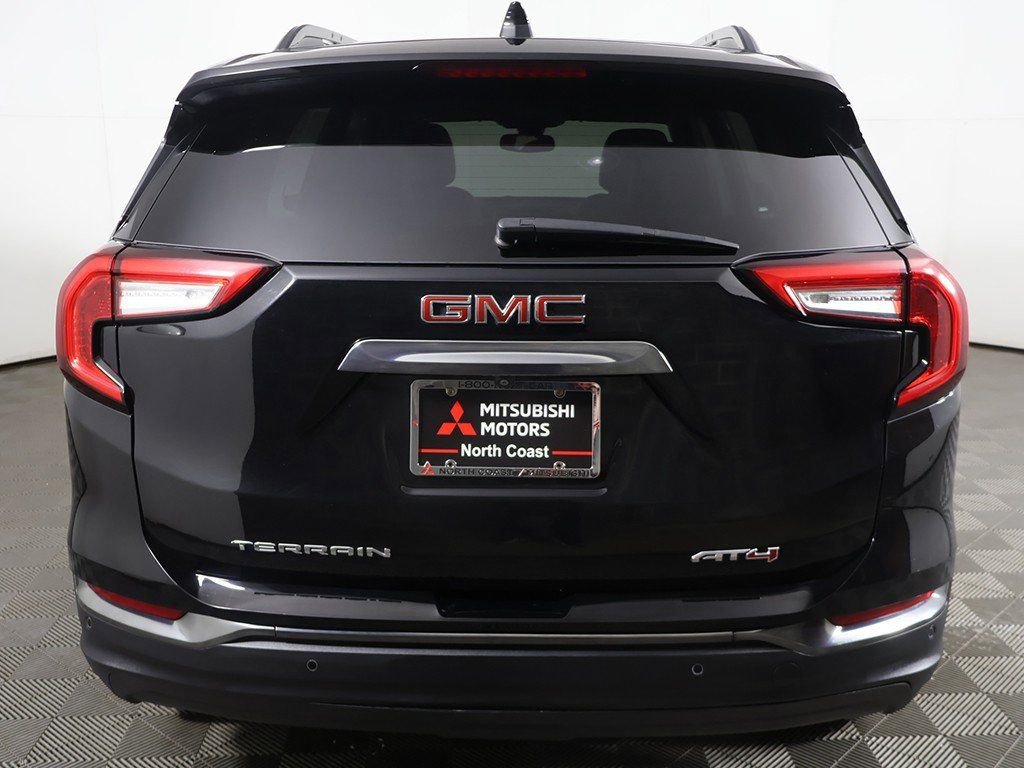 Used 2024 GMC Terrain AT4 w/ Infotainment Package II image 16
