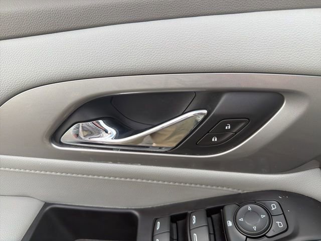 Used 2019 Chevrolet Traverse LT image 23