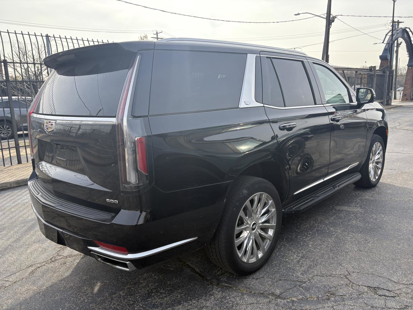 Certified 2023 Cadillac Escalade Premium Luxury image 6