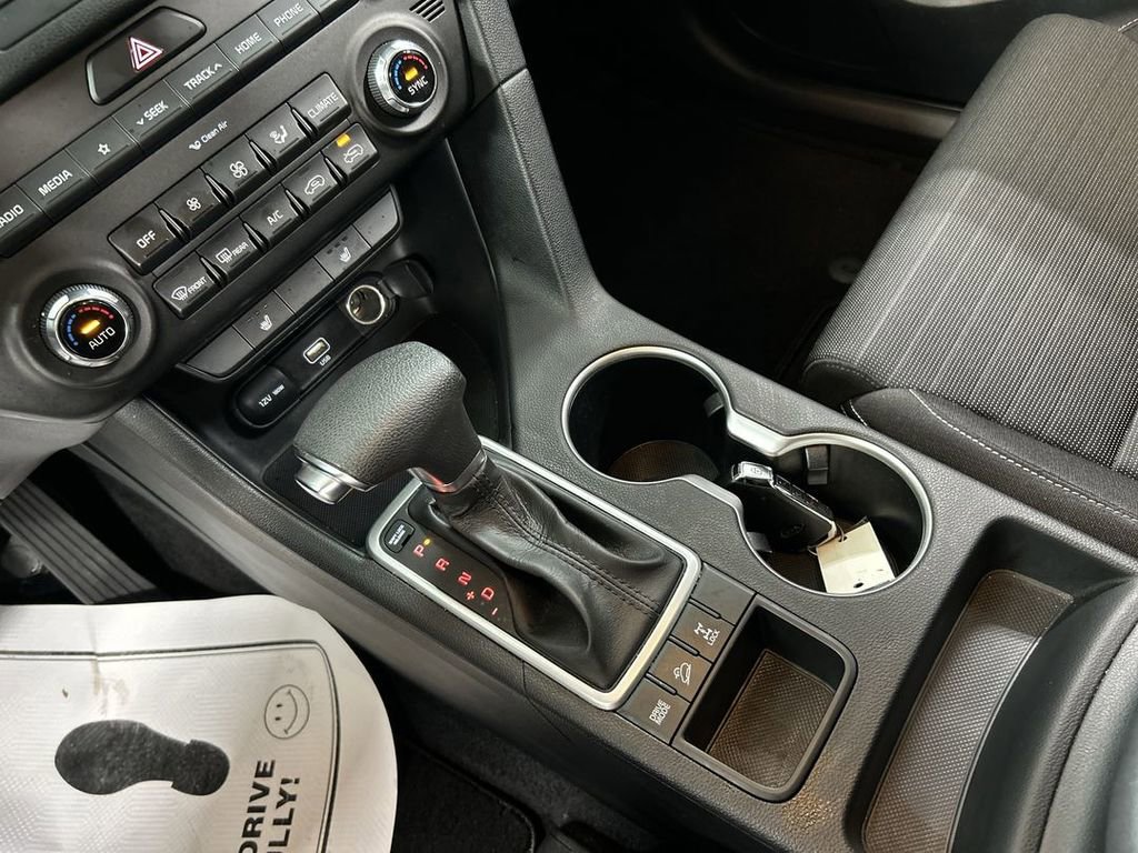 Used 2022 Kia Sportage LX w/ LX AWD Value Edition Package image 17