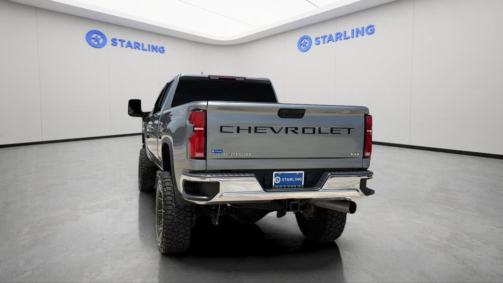 Used 2024 Chevrolet Silverado 2500 LTZ AWD/4WD image 6
