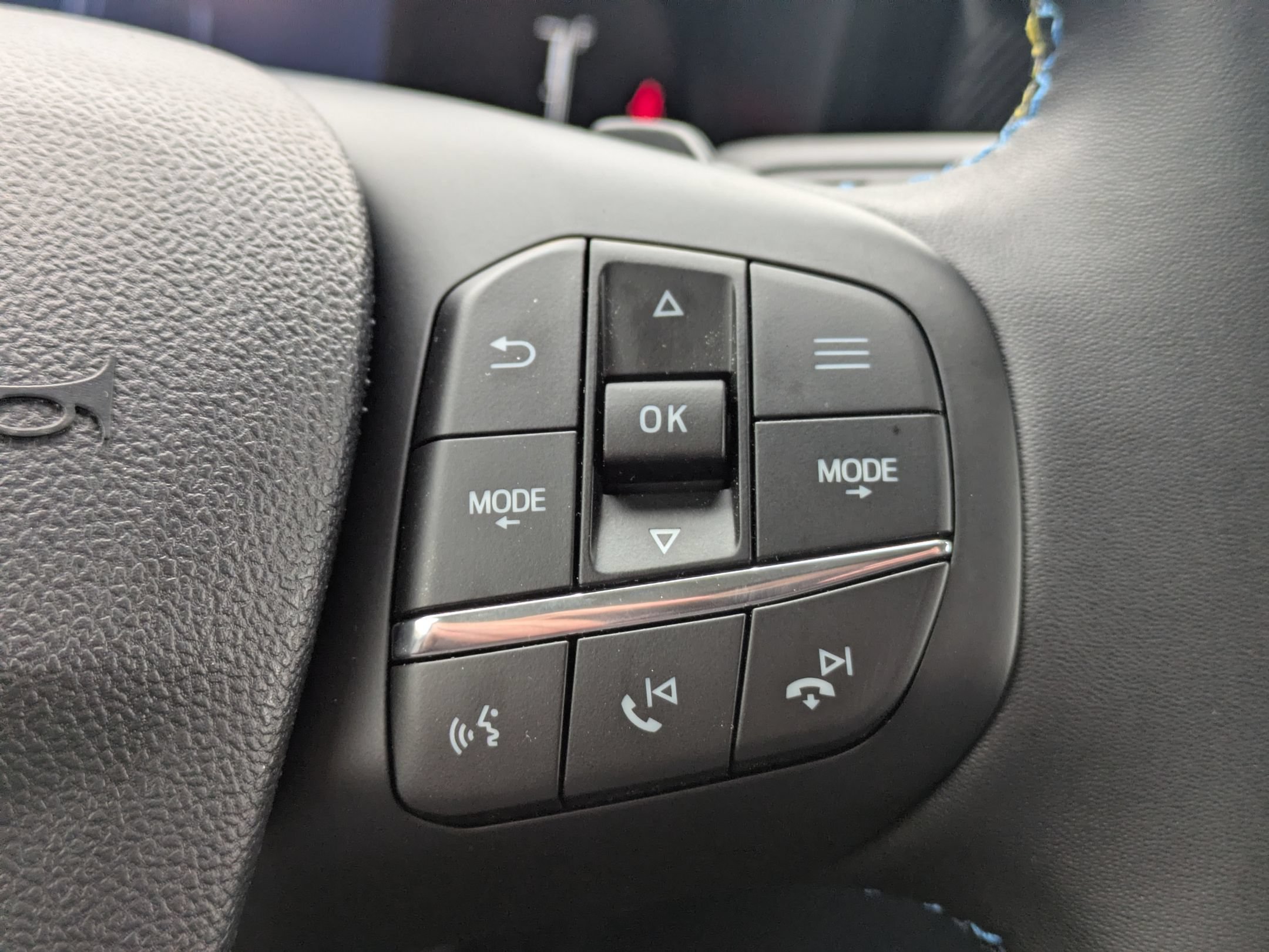 New 2026 Ford Maverick Lobo AWD/4WD image 15