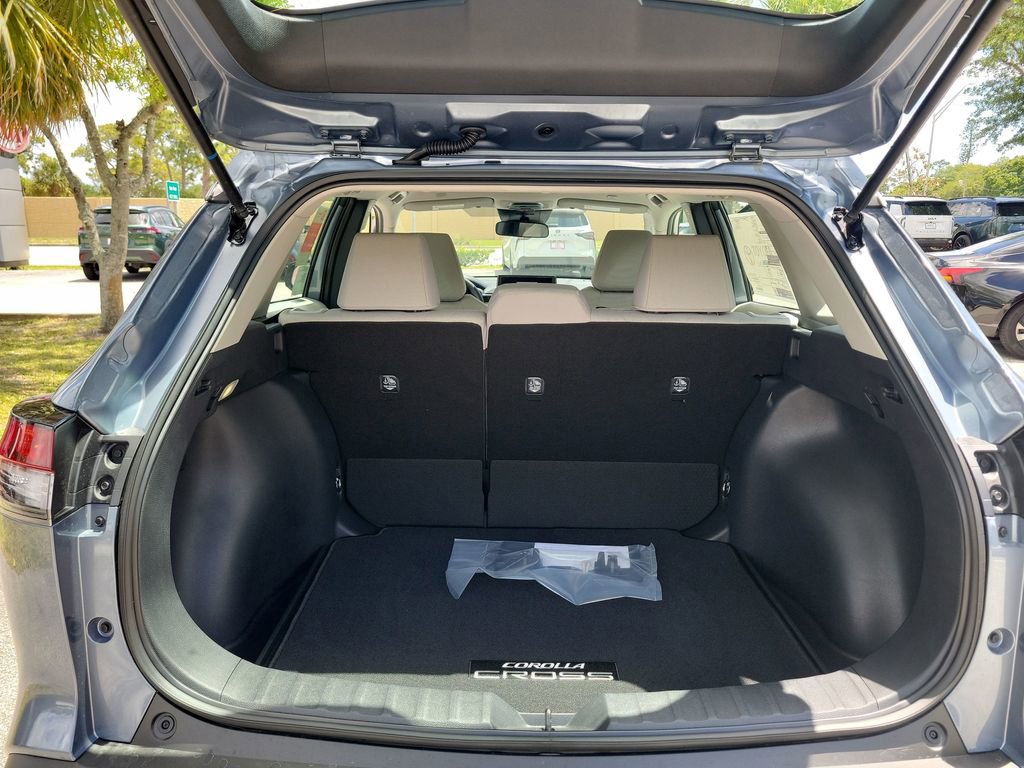 New 2026 Toyota Corolla Cross L FWD image 29