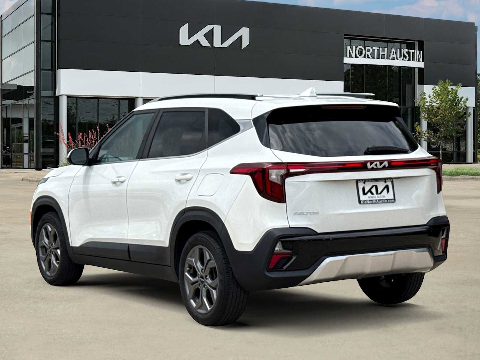 Used 2024 Kia Seltos S image 5