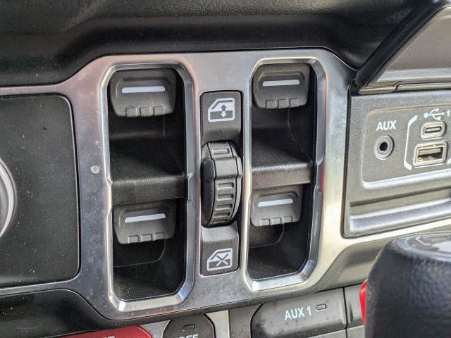 Used 2025 Jeep Wrangler Willys image 30