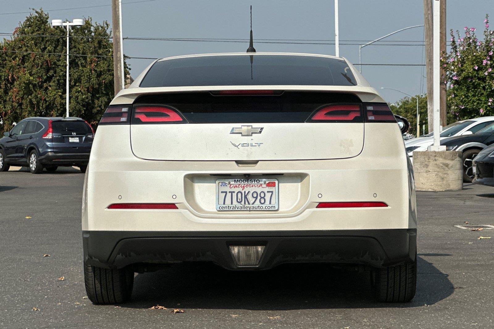 Used 2013 Chevrolet Volt Premium w/ Premium Trim Package FWD image 5