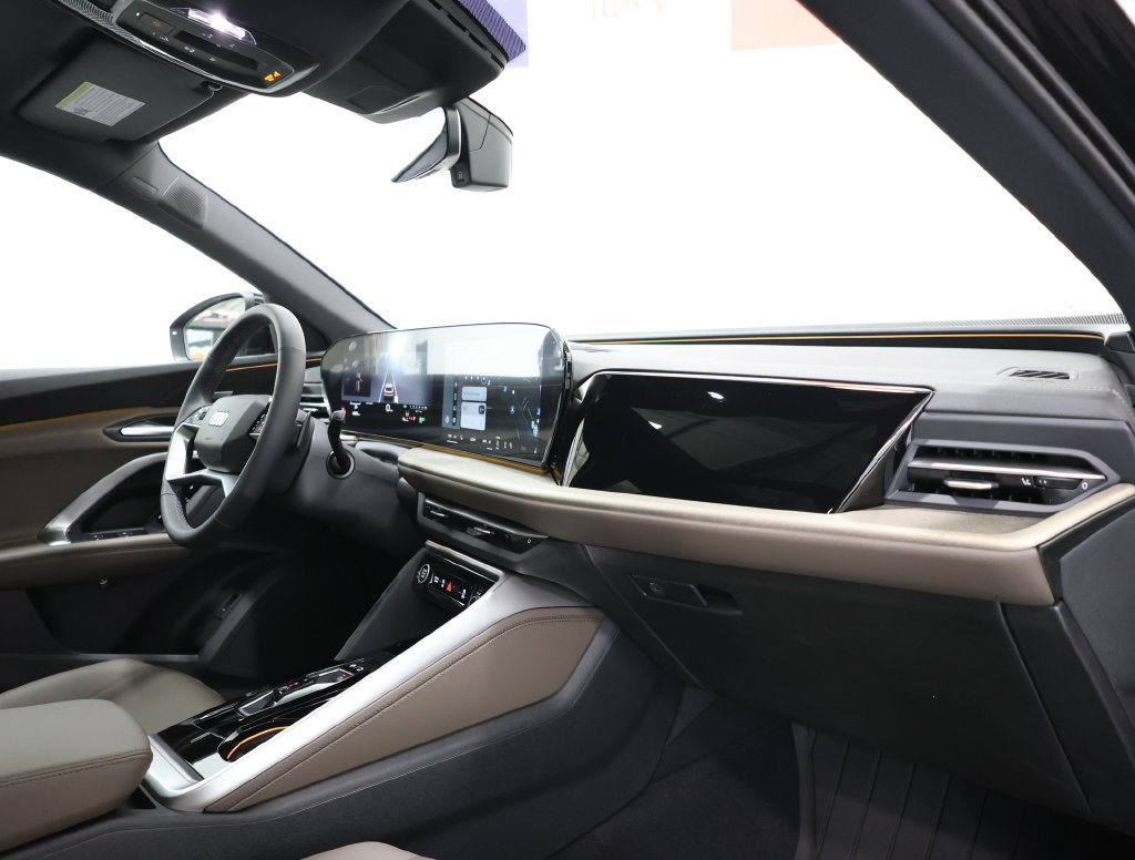 New 2026 Audi Q5 Premium Plus AWD/4WD image 23