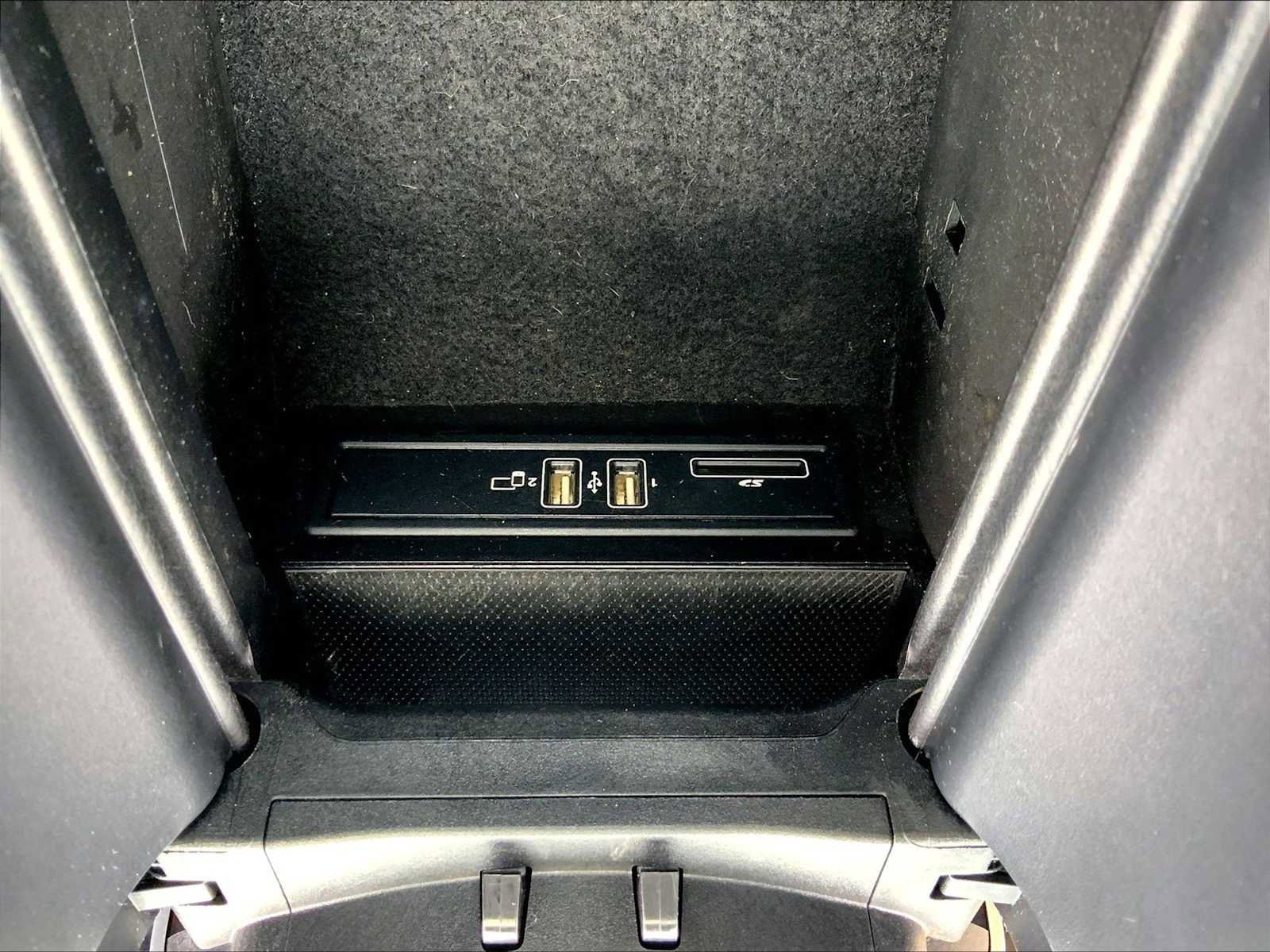 Used 2019 Mercedes-Benz C 300 4MATIC Sedan image 37