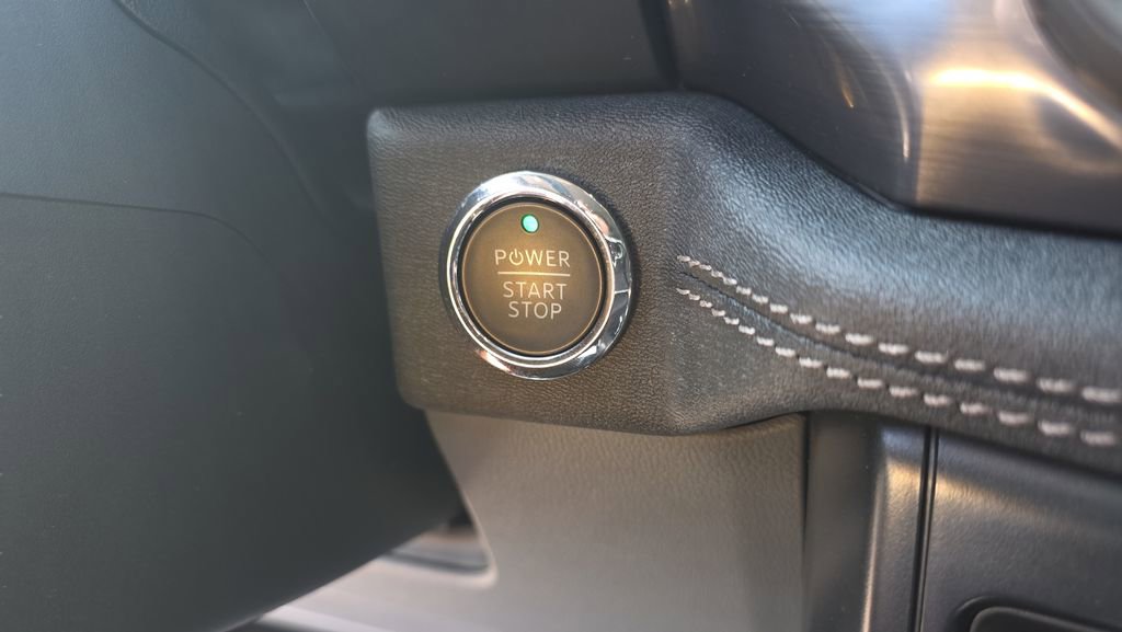 Used 2025 Ford F150 Lightning Flash image 27