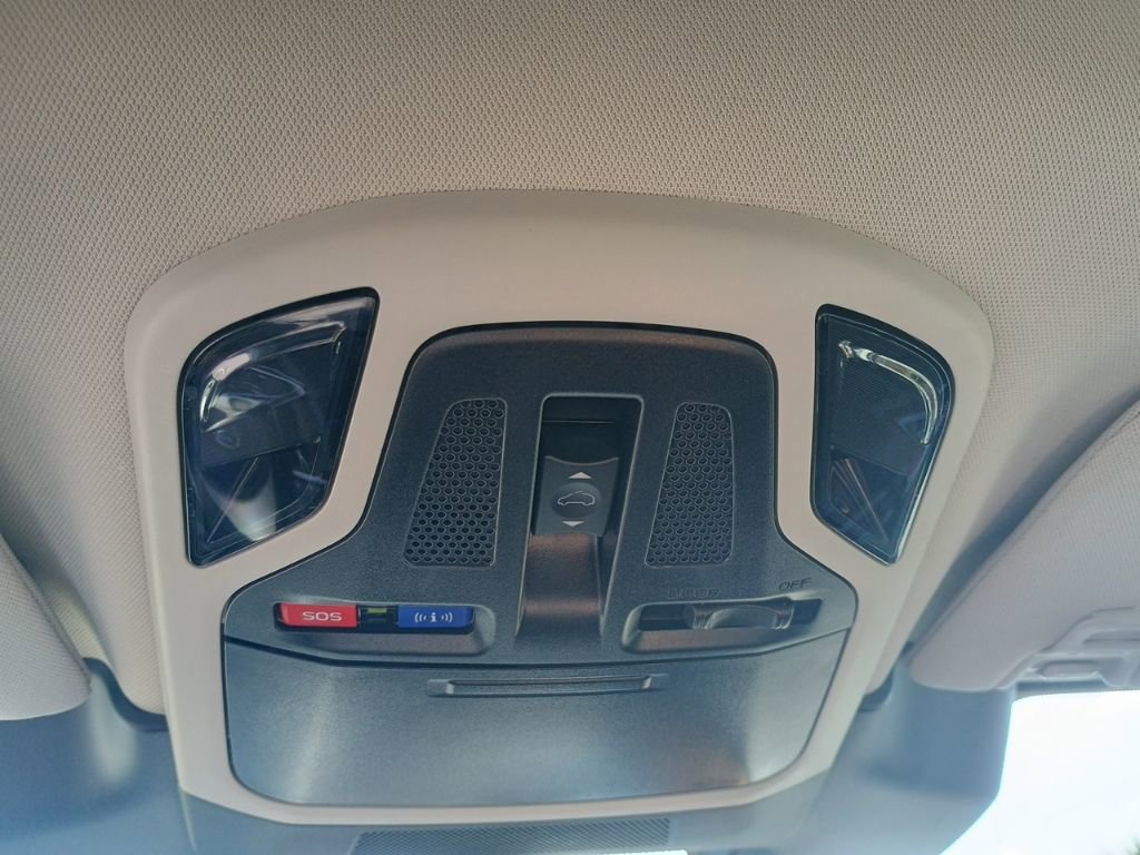 Certified 2025 Subaru Outback Limited XT w/ Popular Package #2 image 32