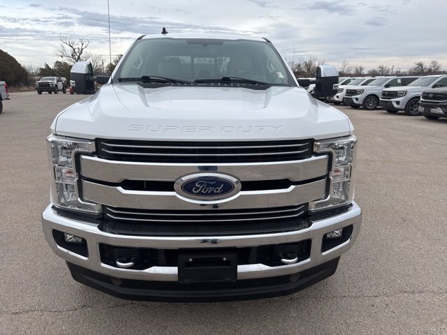 Used 2019 Ford F250 Lariat w/ Chrome Package image 2