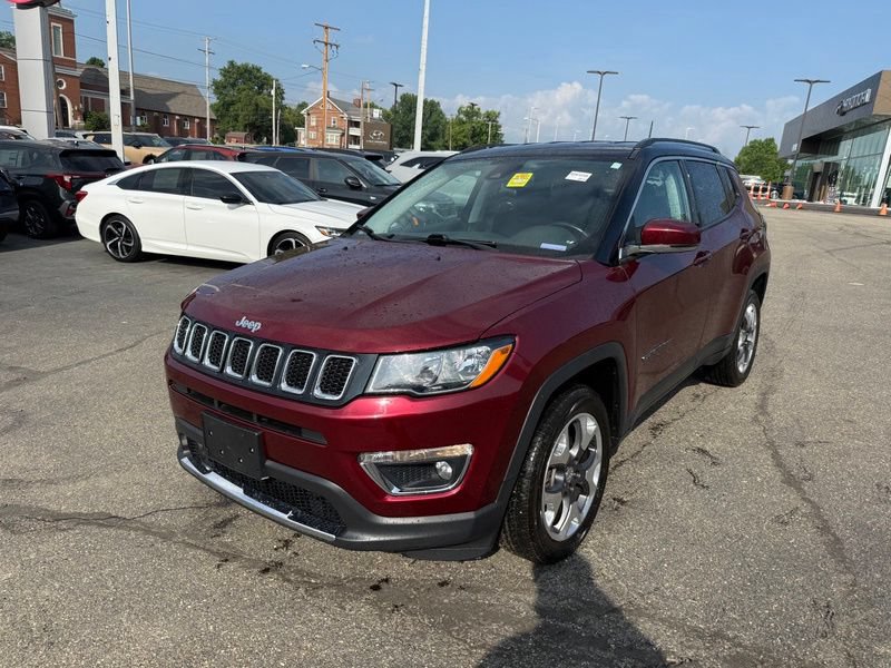Used 2021 Jeep Compass Limited w/ Elite Interior Group AWD/4WD image 3