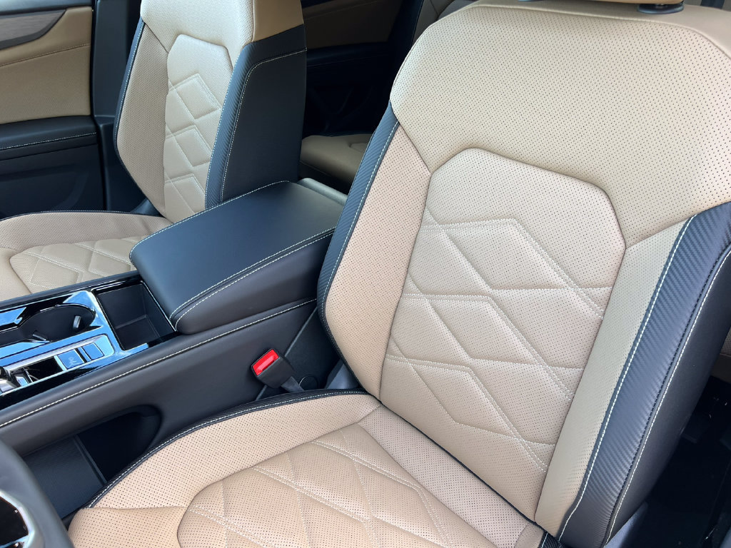 New 2026 Volkswagen Atlas Cross Sport SE AWD/4WD image 14