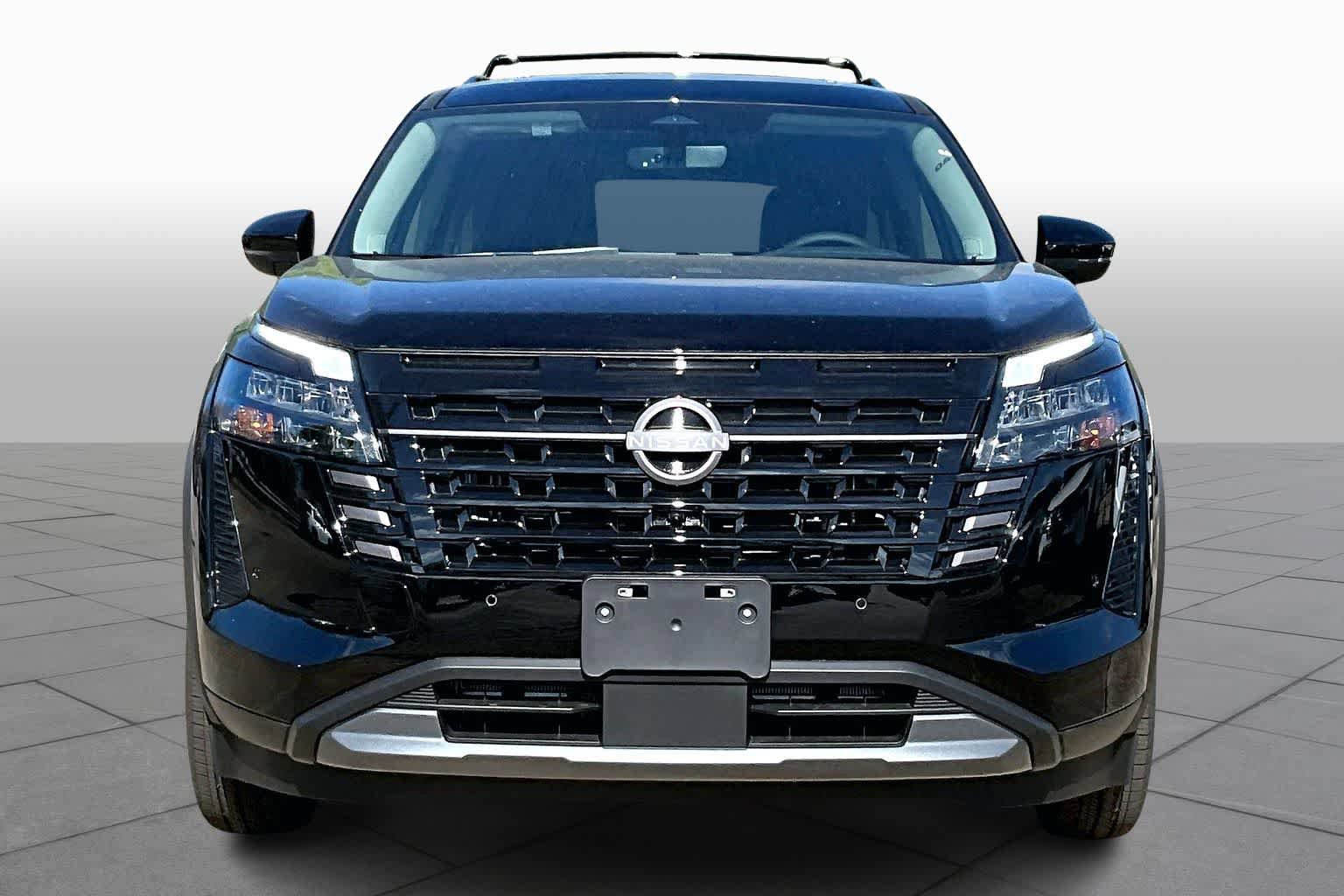 New 2026 Nissan Pathfinder SL w/ SL Premium Package FWD image 3