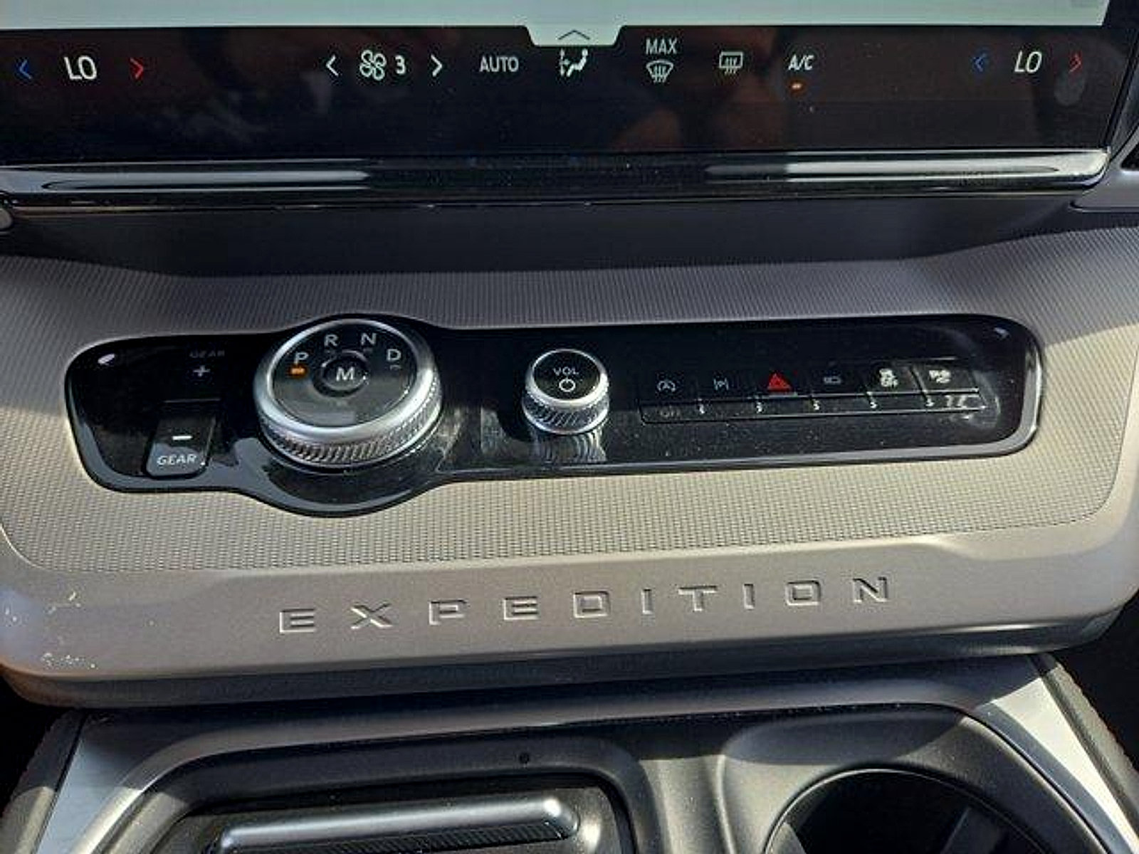 Certified 2025 Ford Expedition Active RWD image 20