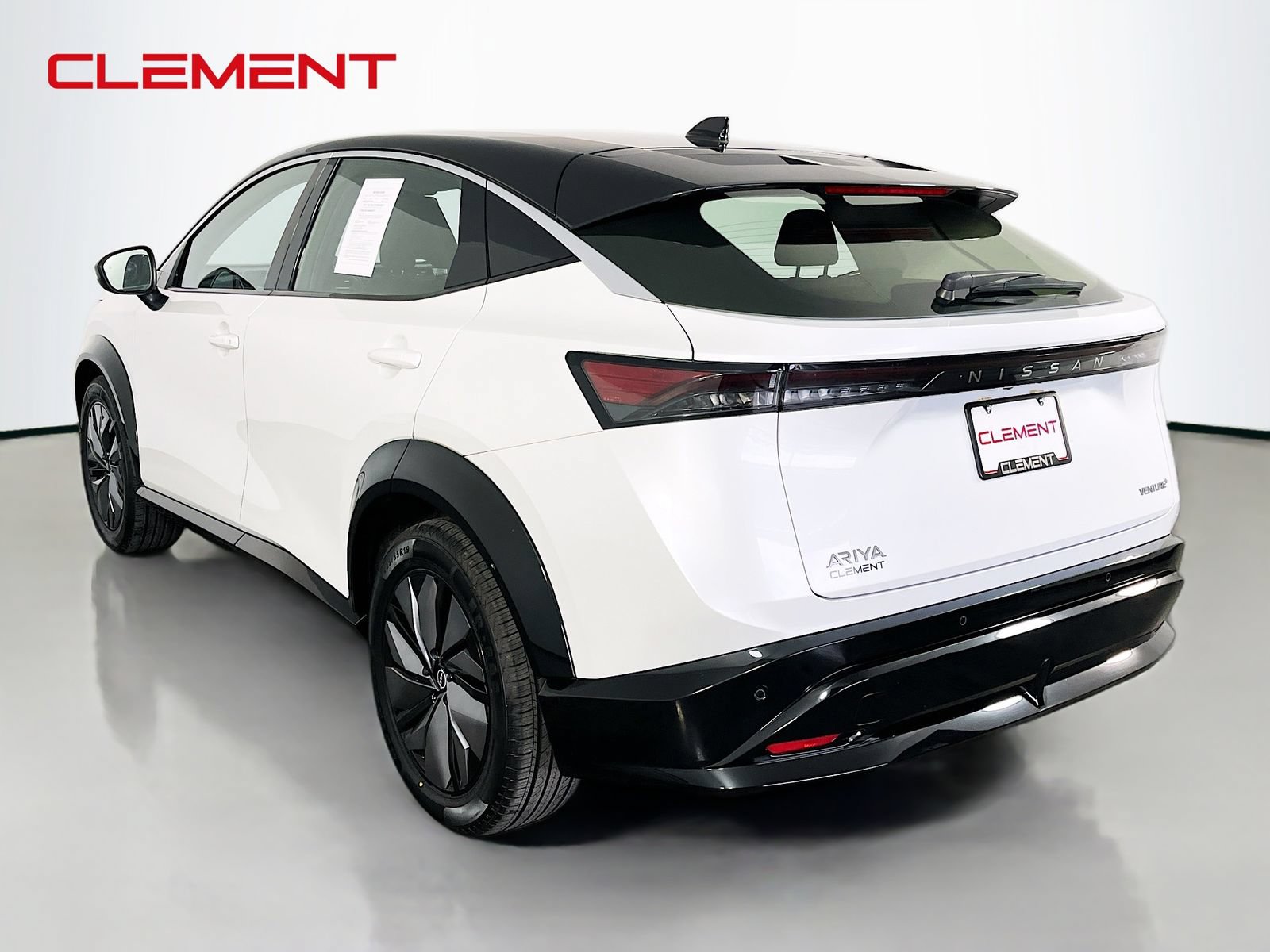 Used 2023 Nissan Ariya FWD image 9