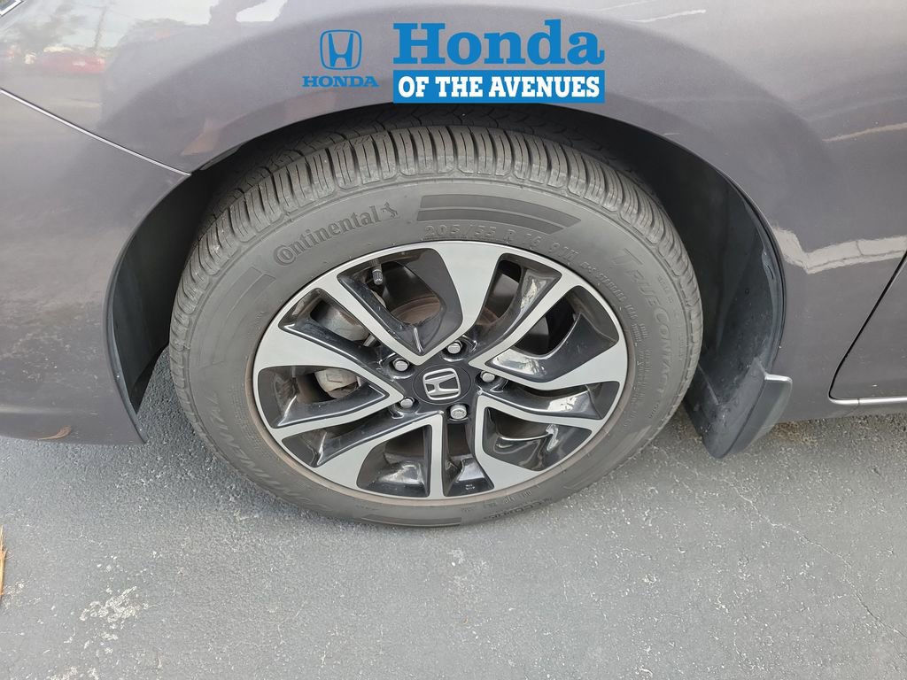 Used 2015 Honda Civic EX image 4