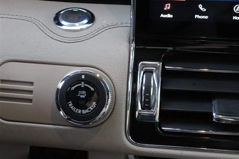 Used 2022 Lincoln Navigator L Reserve AWD/4WD image 37