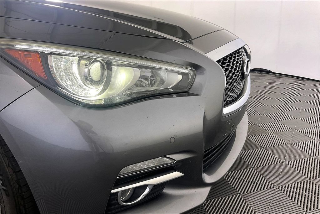Used 2015 INFINITI Q50 Premium w/ Deluxe Touring Package AWD/4WD image 38