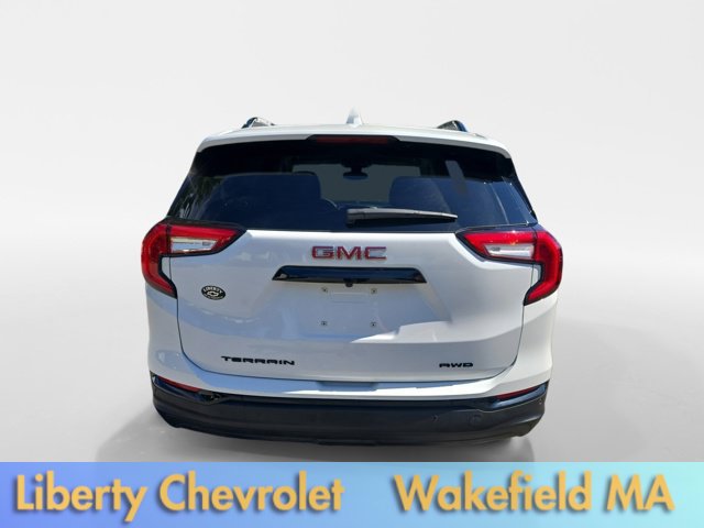 Used 2023 GMC Terrain SLE w/ Driver Convenience Package AWD/4WD image 6