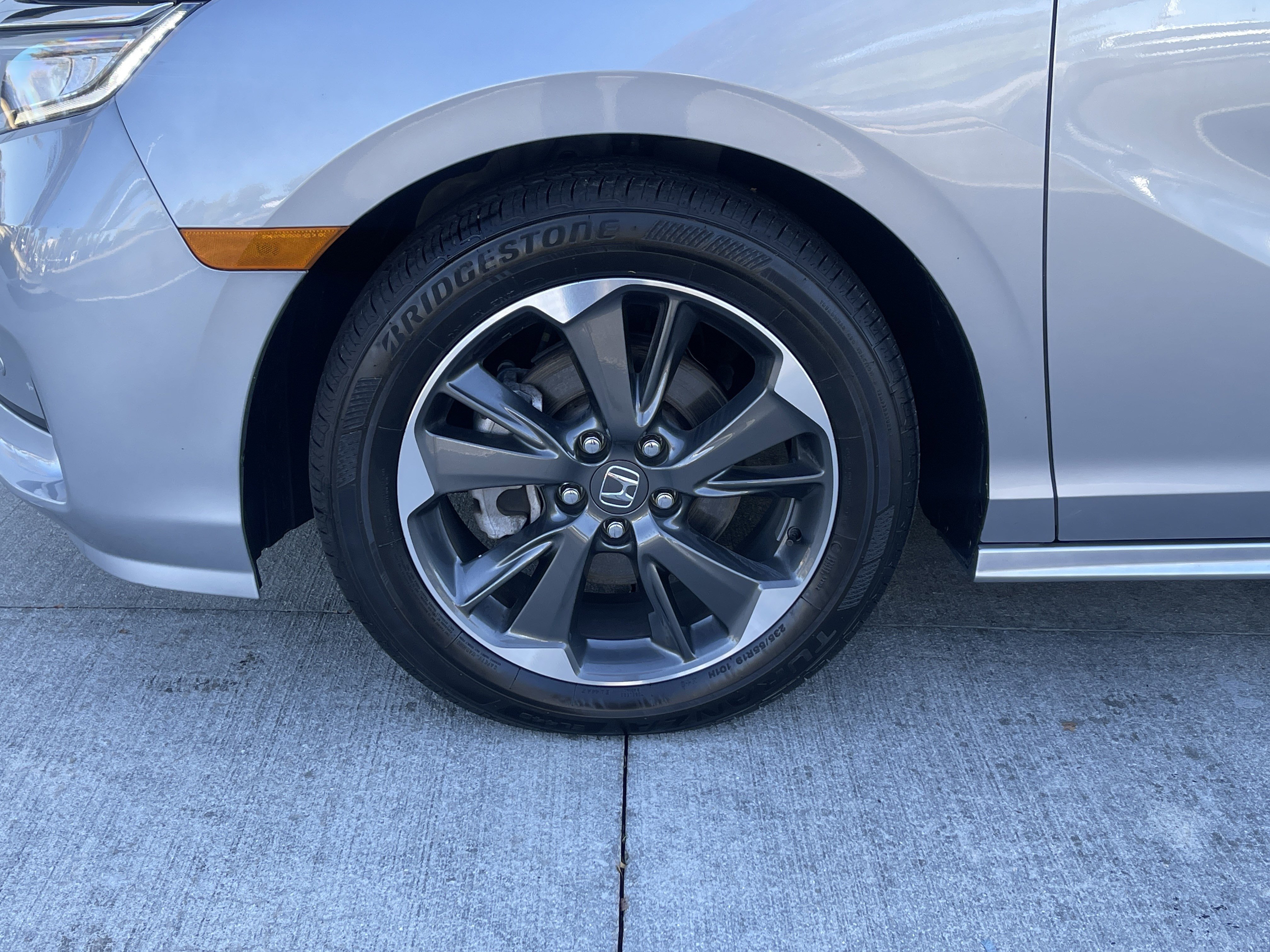 Certified 2023 Honda Odyssey Elite image 32