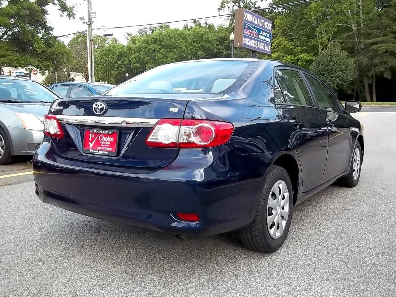 Used 2011 Toyota Corolla LE FWD image 3