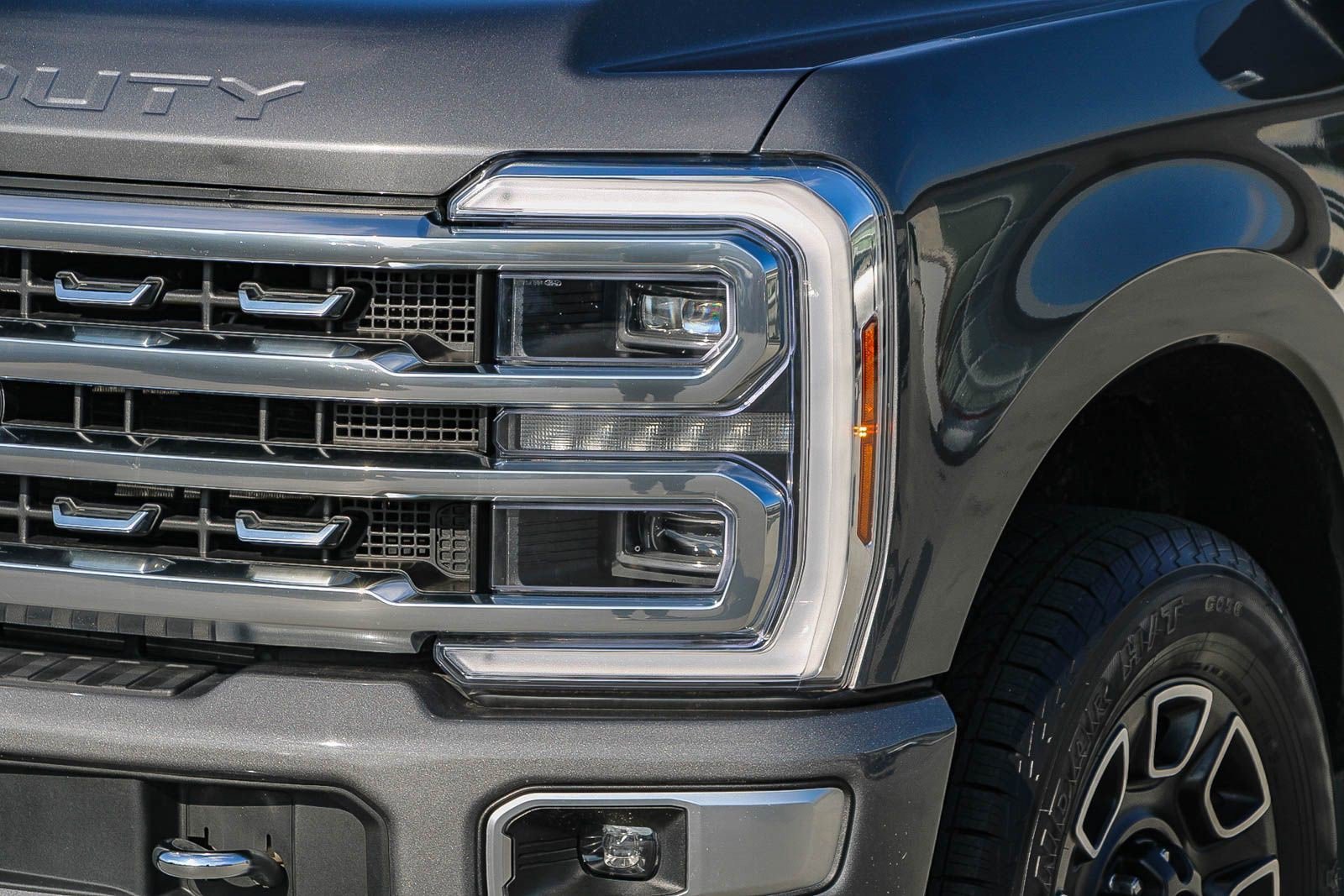 Used 2024 Ford F350 Platinum image 8