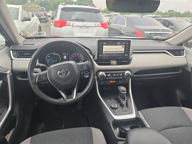 Used 2019 Toyota RAV4 XLE w/ Convenience Package AWD/4WD image 6