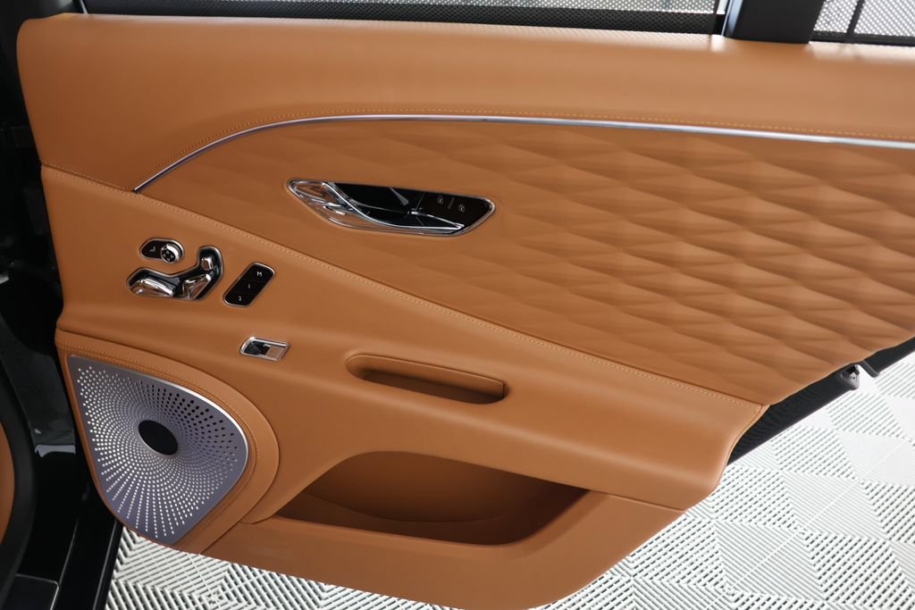 Used 2021 Bentley Flying Spur W12 w/ First Edition Specification AWD/4WD image 27