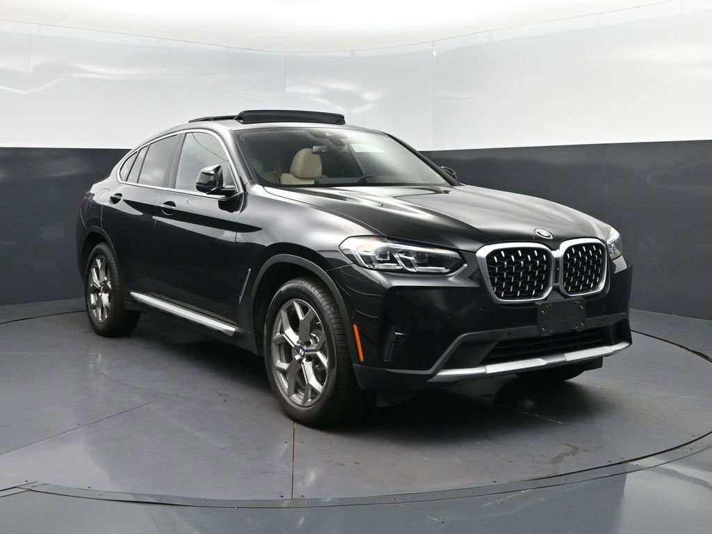 Certified 2025 BMW X4 xDrive30i w/ Premium Package AWD/4WD image 9