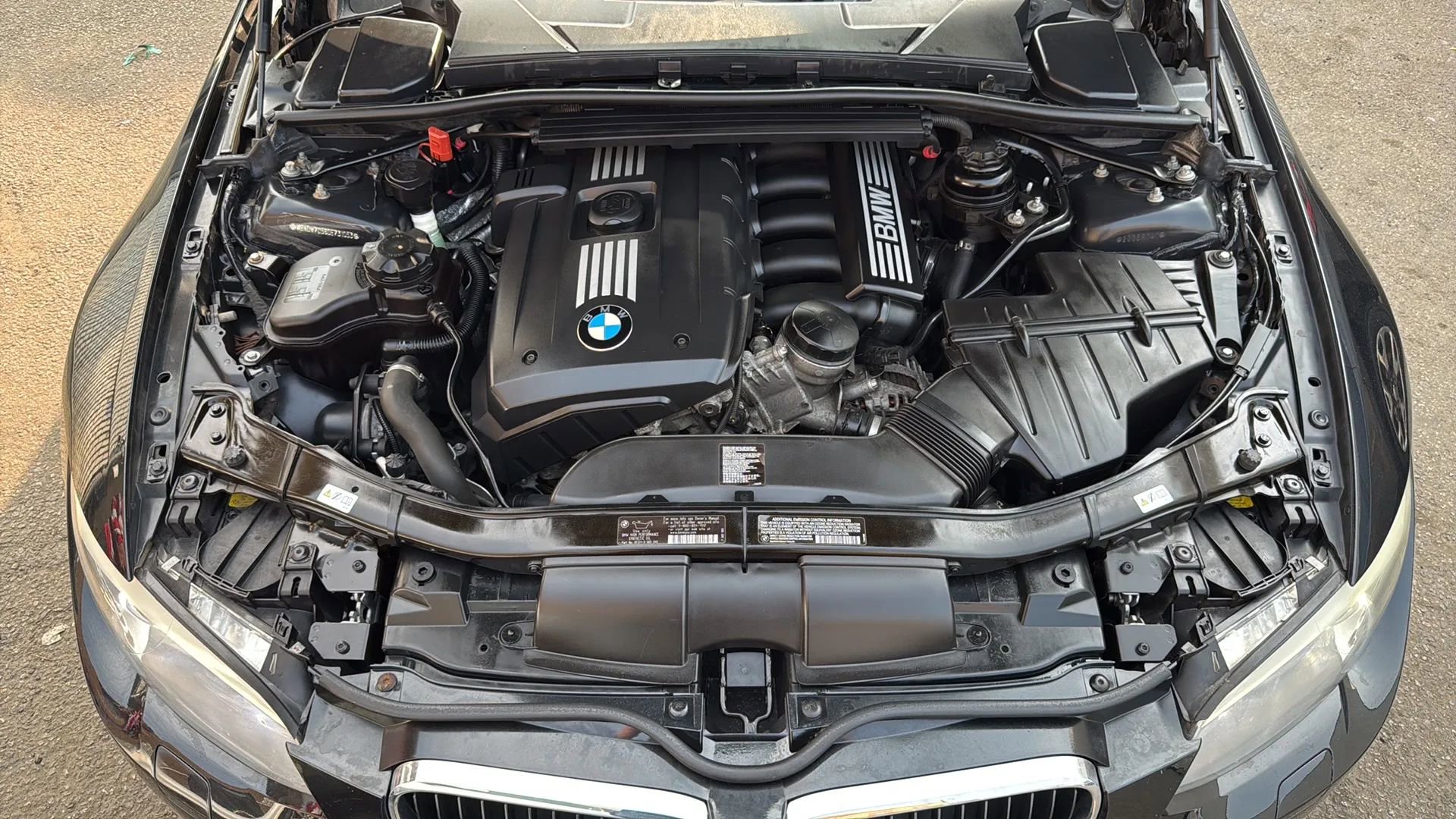 Used 2013 BMW 328i Convertible image 25