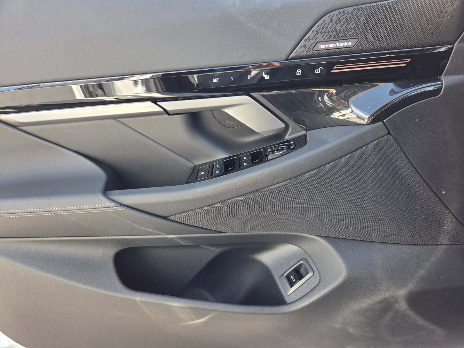 New 2026 BMW 530i xDrive w/ M Sport Package image 21