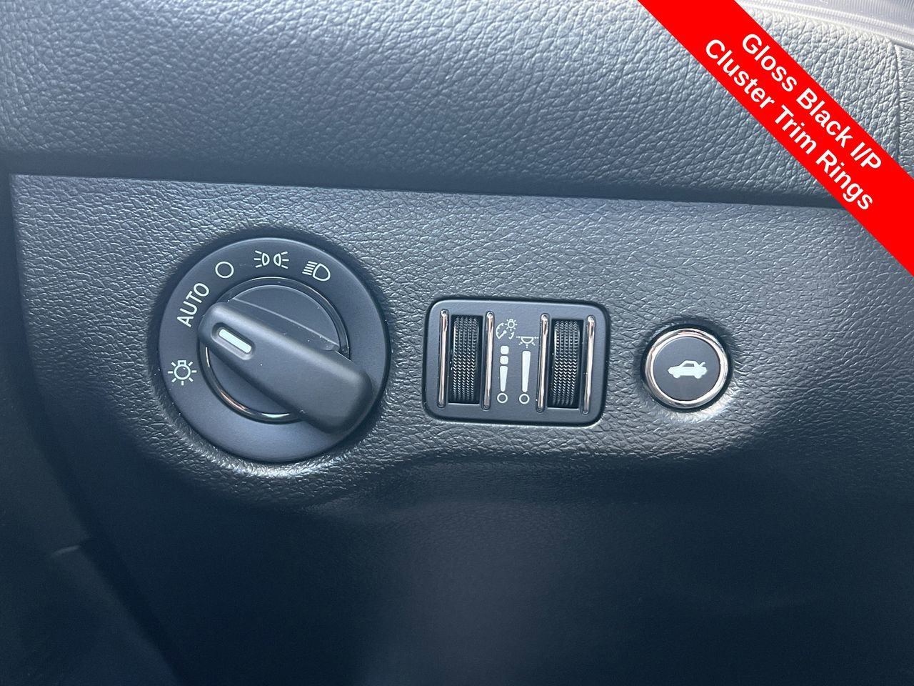 Used 2023 Dodge Challenger R/T w/ Blacktop Package image 14