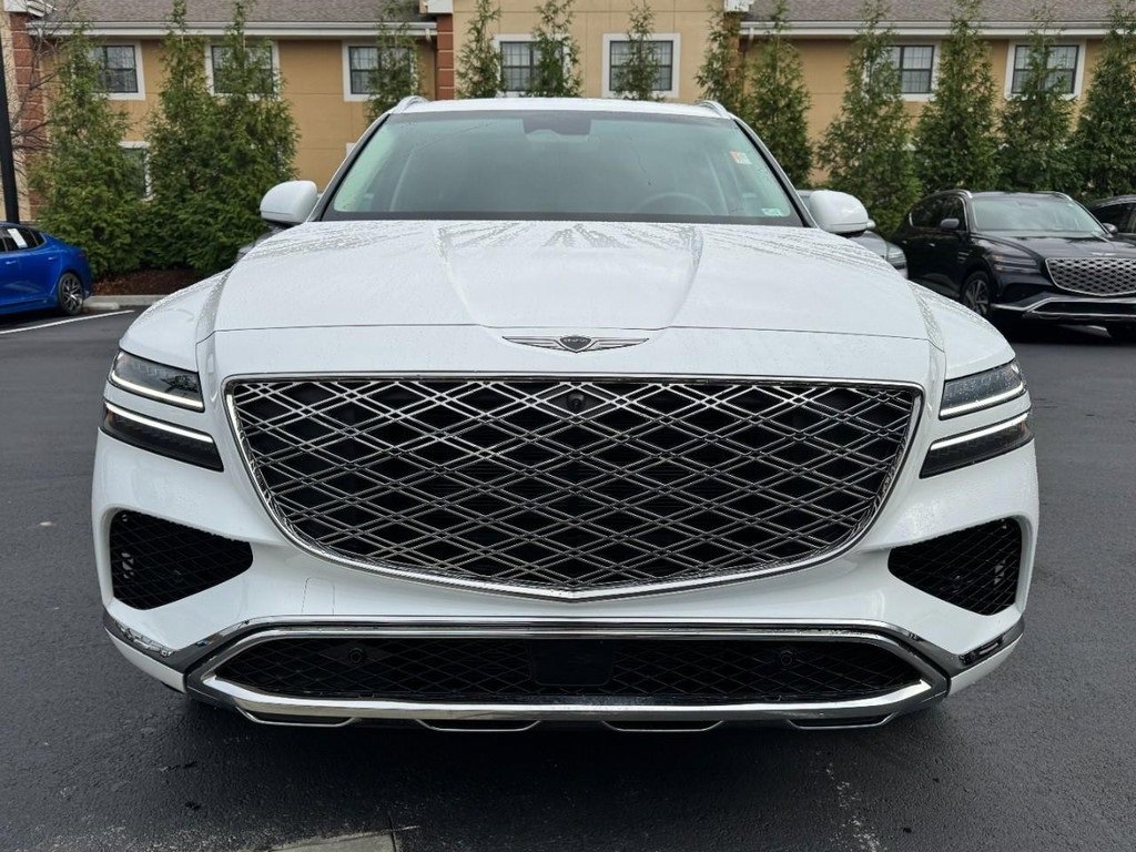 Certified 2025 Genesis GV80 2.5T Prestige image 9