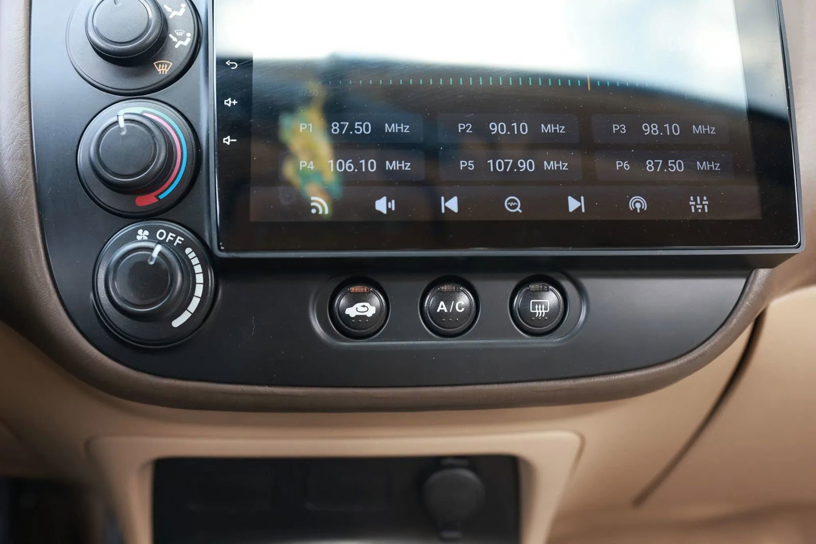 Used 2003 Honda Civic LX image 29