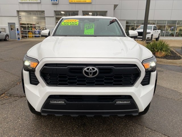 Used 2024 Toyota Tacoma TRD Sport image 11