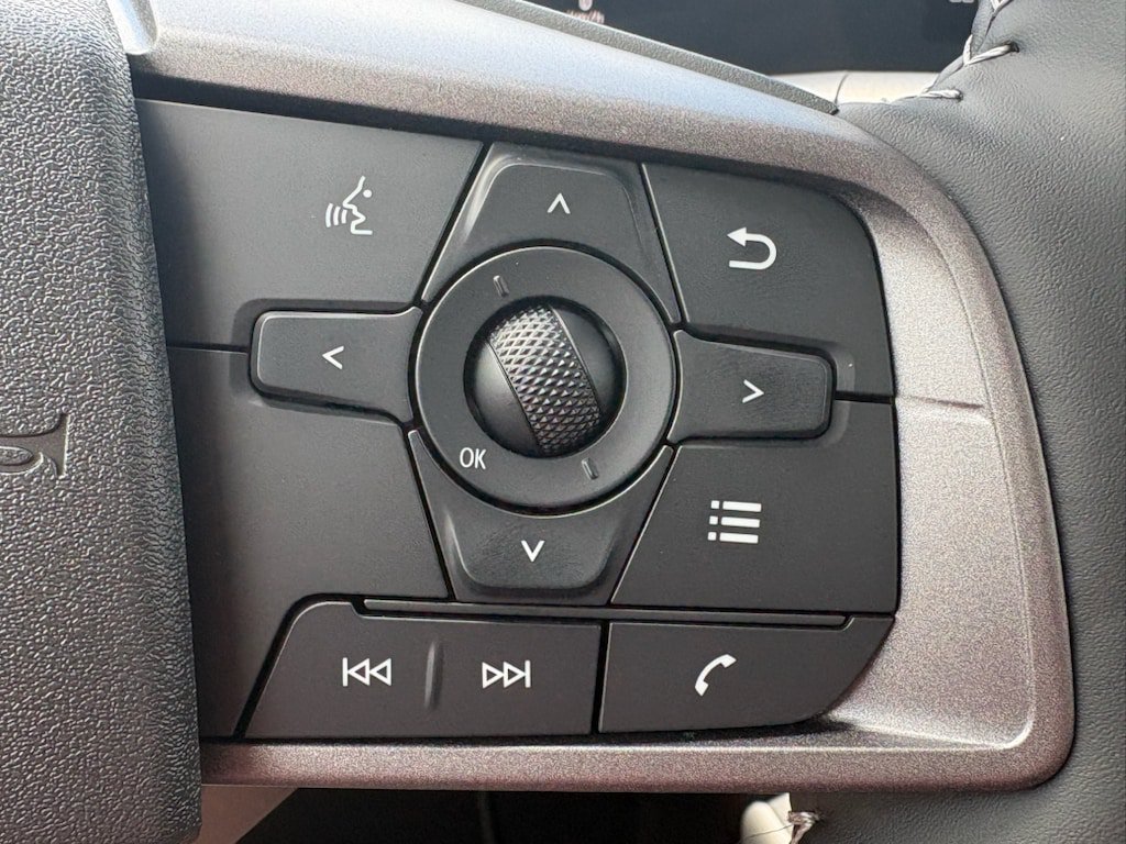 New 2026 Nissan Sentra SV w/ SV Convenience Package FWD image 13
