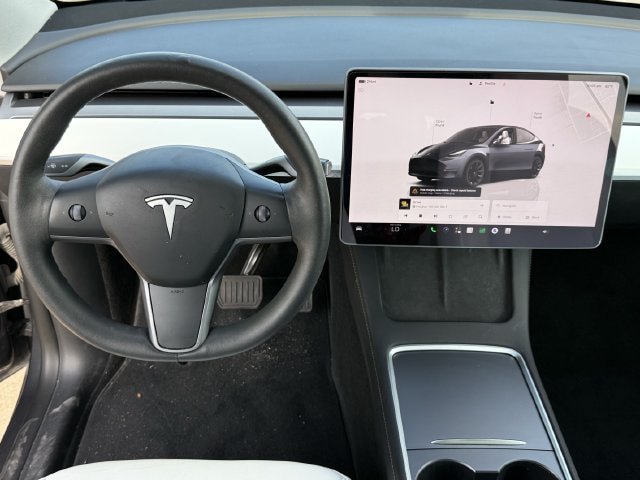 Used 2022 Tesla Model Y Long Range AWD/4WD image 11