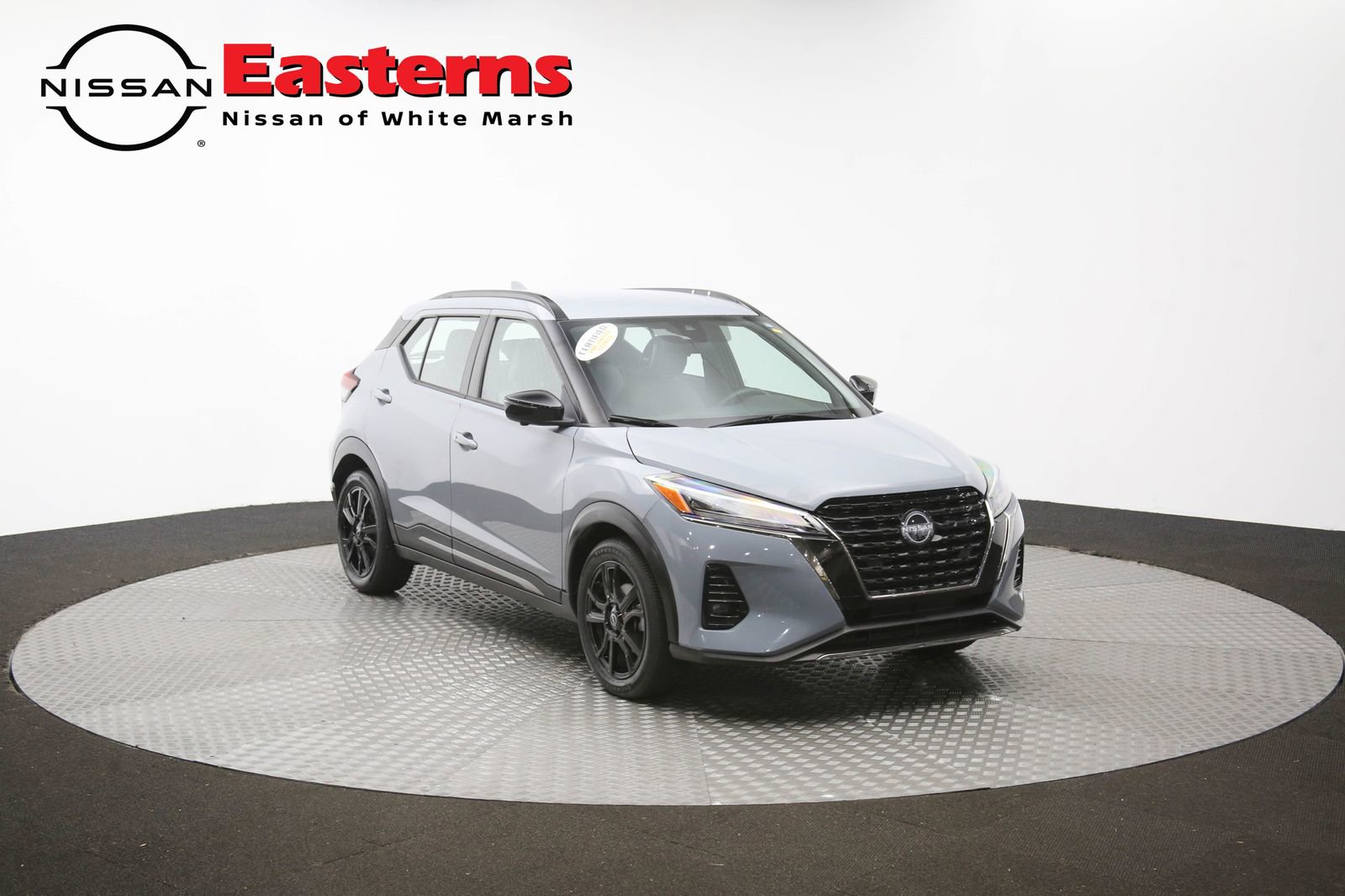 Used 2023 Nissan Kicks SR w/ SR Premium Package FWD image 49