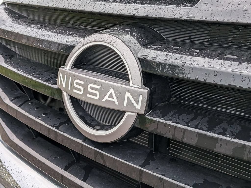 Used 2025 Nissan Pathfinder SV AWD/4WD image 17