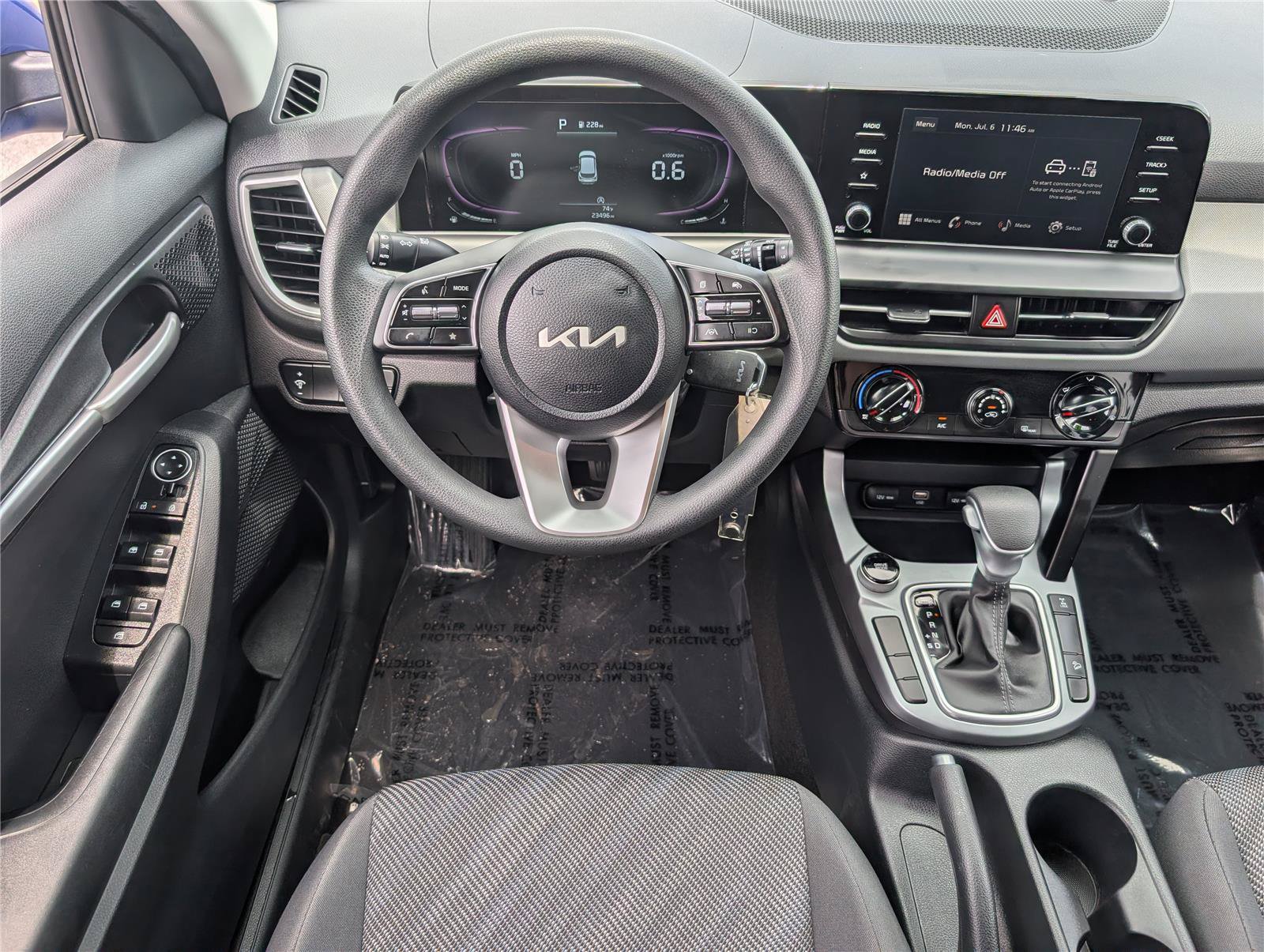 Used 2024 Kia Seltos LX AWD/4WD image 17