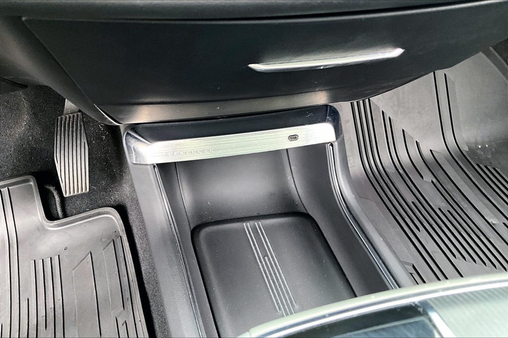 Certified 2024 Cadillac Lyriq Luxury RWD image 26