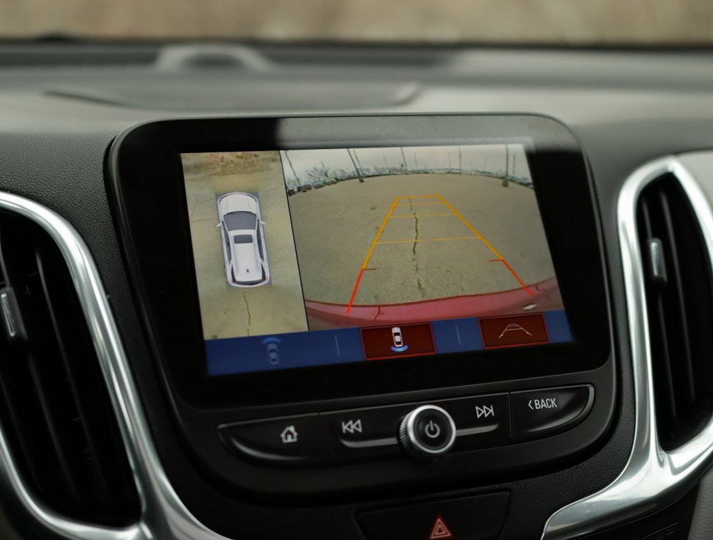 Used 2018 Chevrolet Equinox Premier image 15