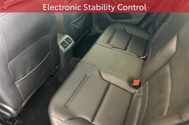 Used 2017 Volkswagen Golf Alltrack SE AWD/4WD image 16
