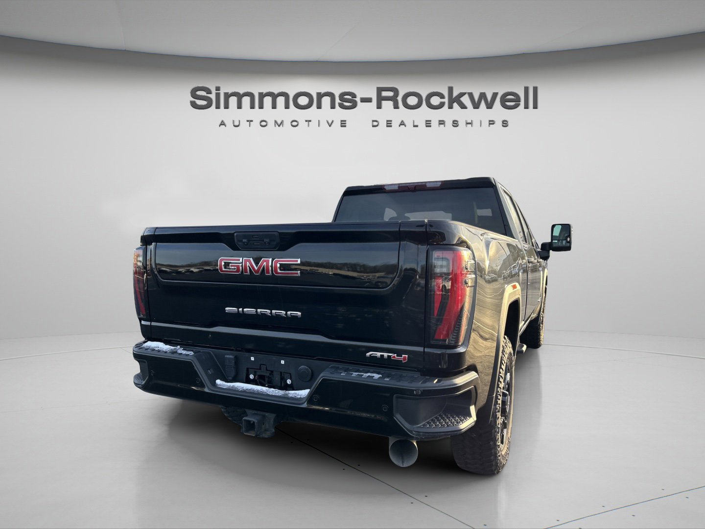 Used 2024 GMC Sierra 2500 AT4 image 17