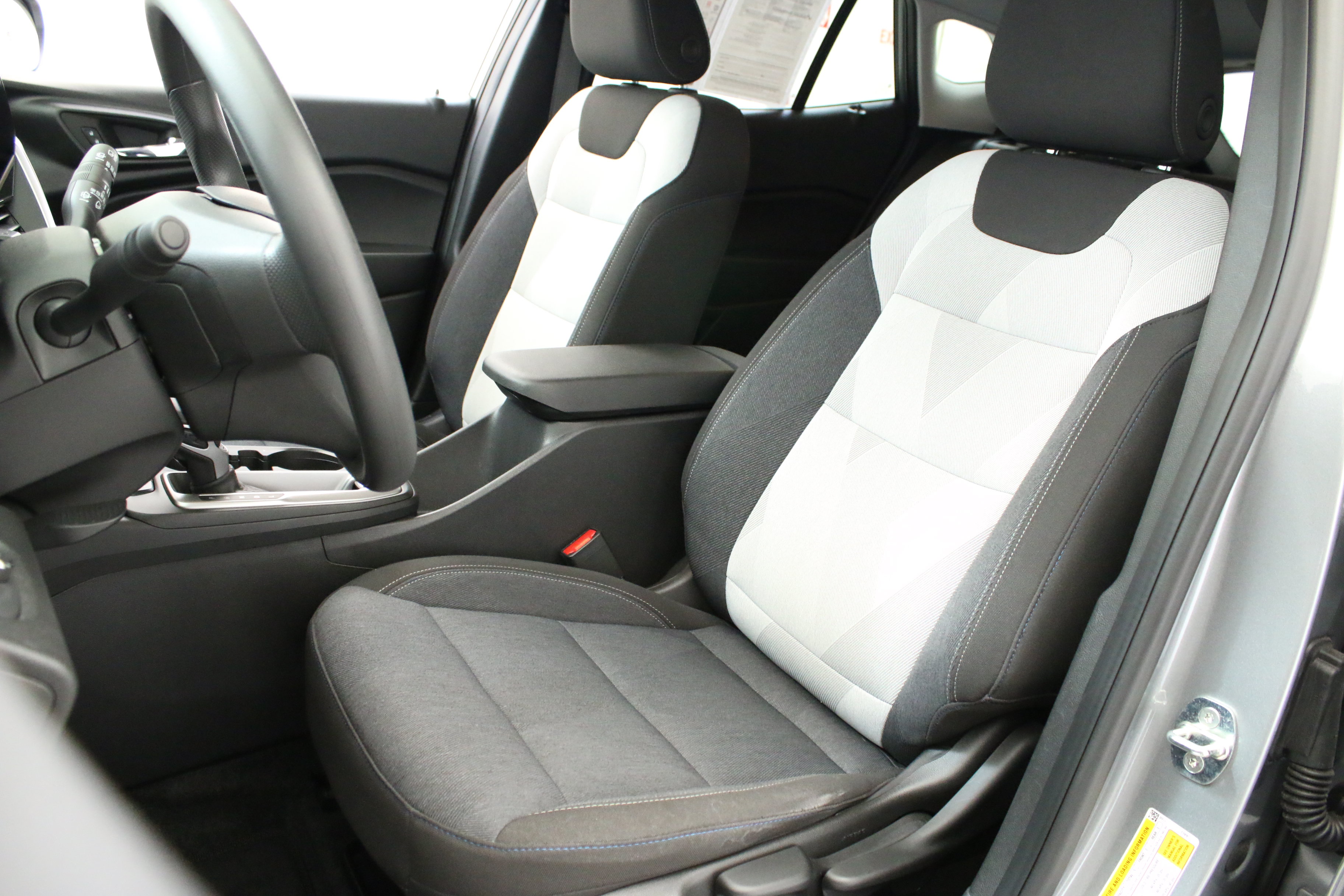 Certified 2024 Chevrolet Trax LS w/ LS Convenience Package FWD image 25